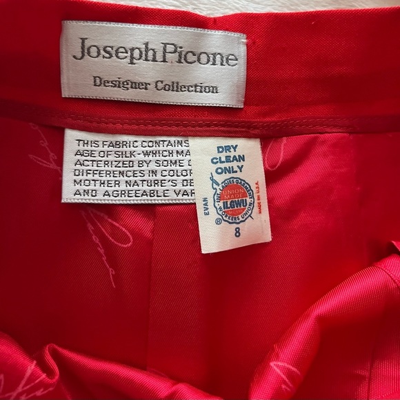 Saks Fifth Avenue Joesph Picone red blazer with matching skirt.Size 8 Valentine - Picture 12 of 16